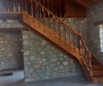 Bursa Ahşap Merdiven